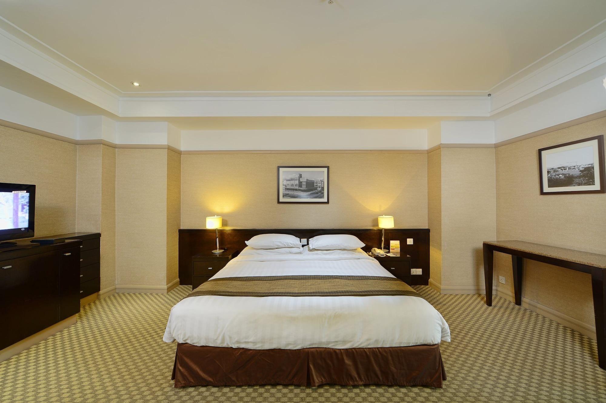 Pacific Regency Hotel Suites Kuala Lumpur Exteriér fotografie A bedroom at the hotel