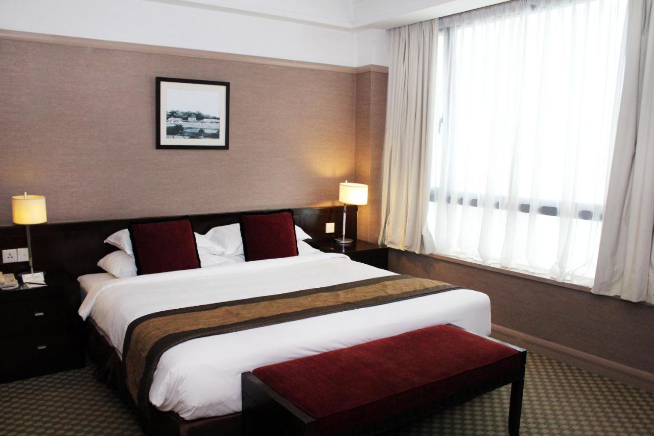 Pacific Regency Hotel Suites Kuala Lumpur Exteriér fotografie A bedroom at the hotel