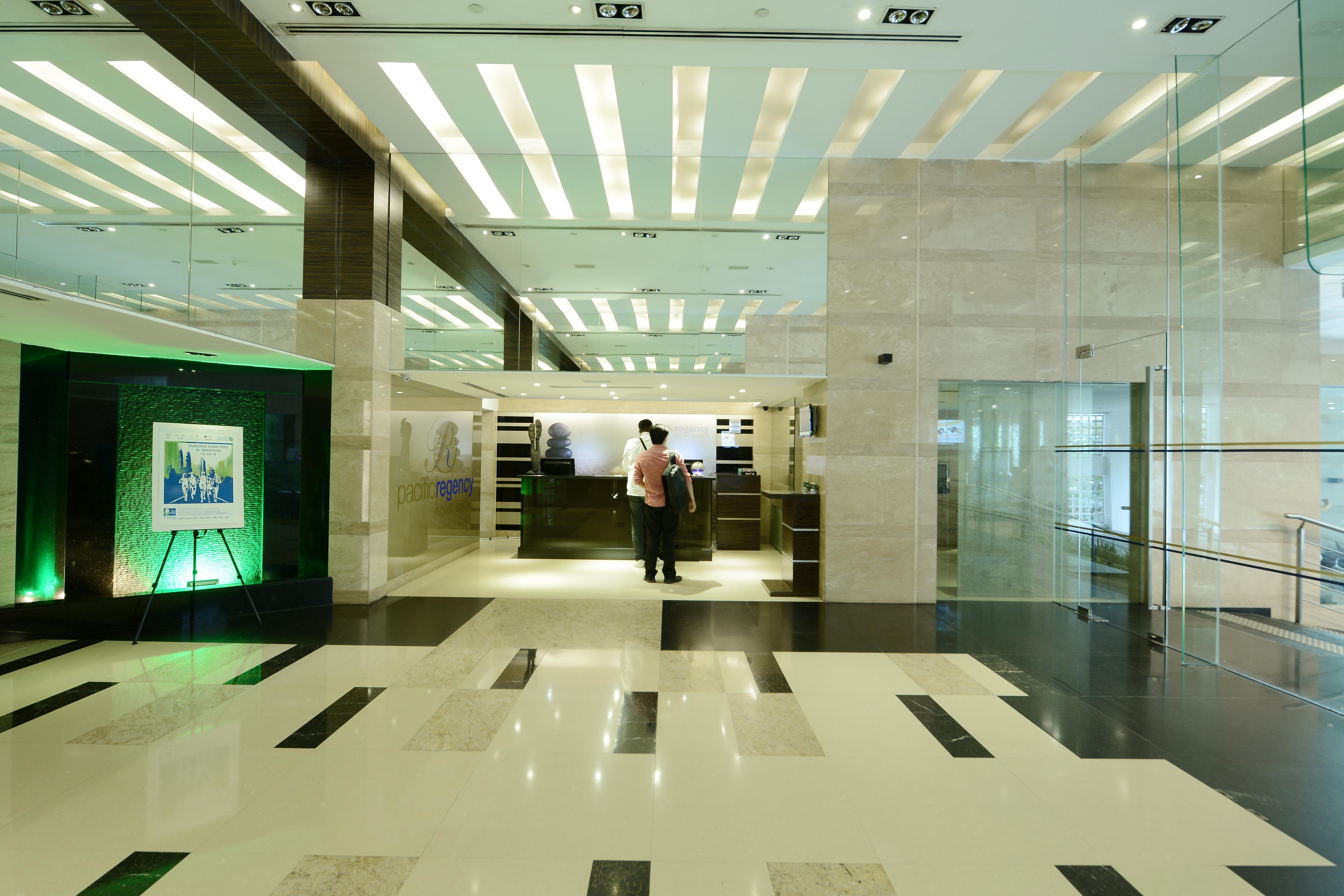 Pacific Regency Hotel Suites Kuala Lumpur Exteriér fotografie Lobby