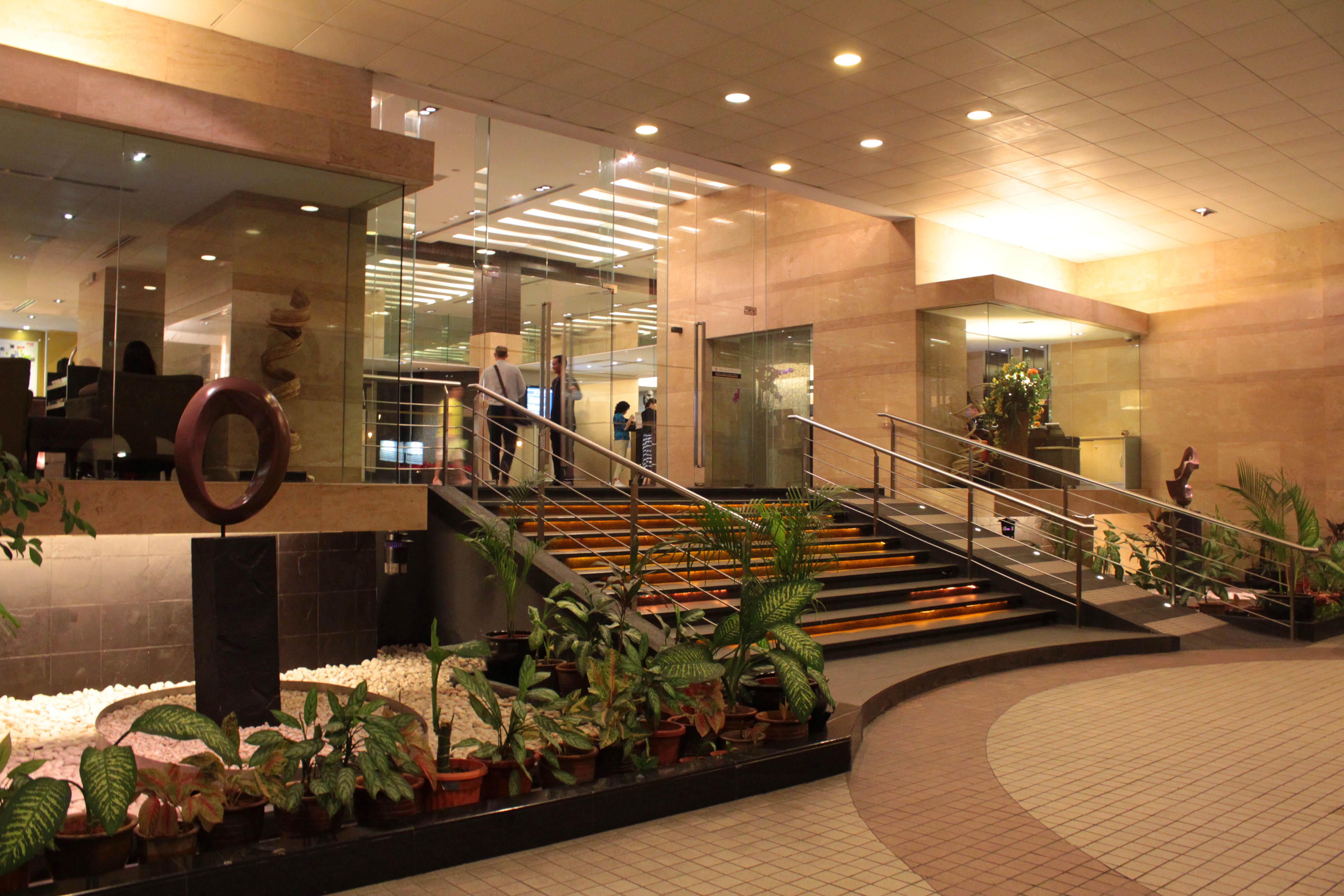 Pacific Regency Hotel Suites Kuala Lumpur Exteriér fotografie The lobby of the hotel
