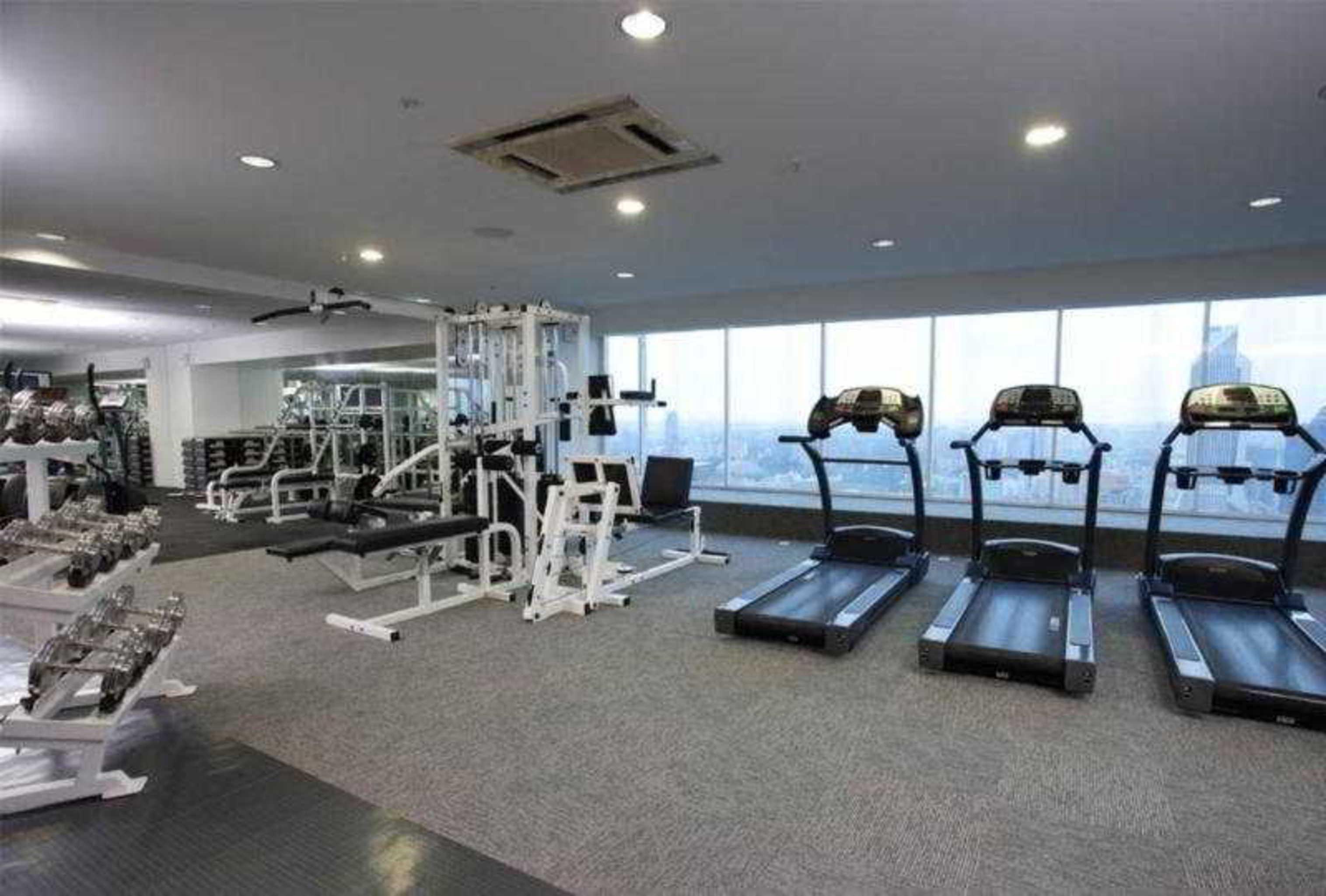 Pacific Regency Hotel Suites Kuala Lumpur Exteriér fotografie The gym at the 10th floor